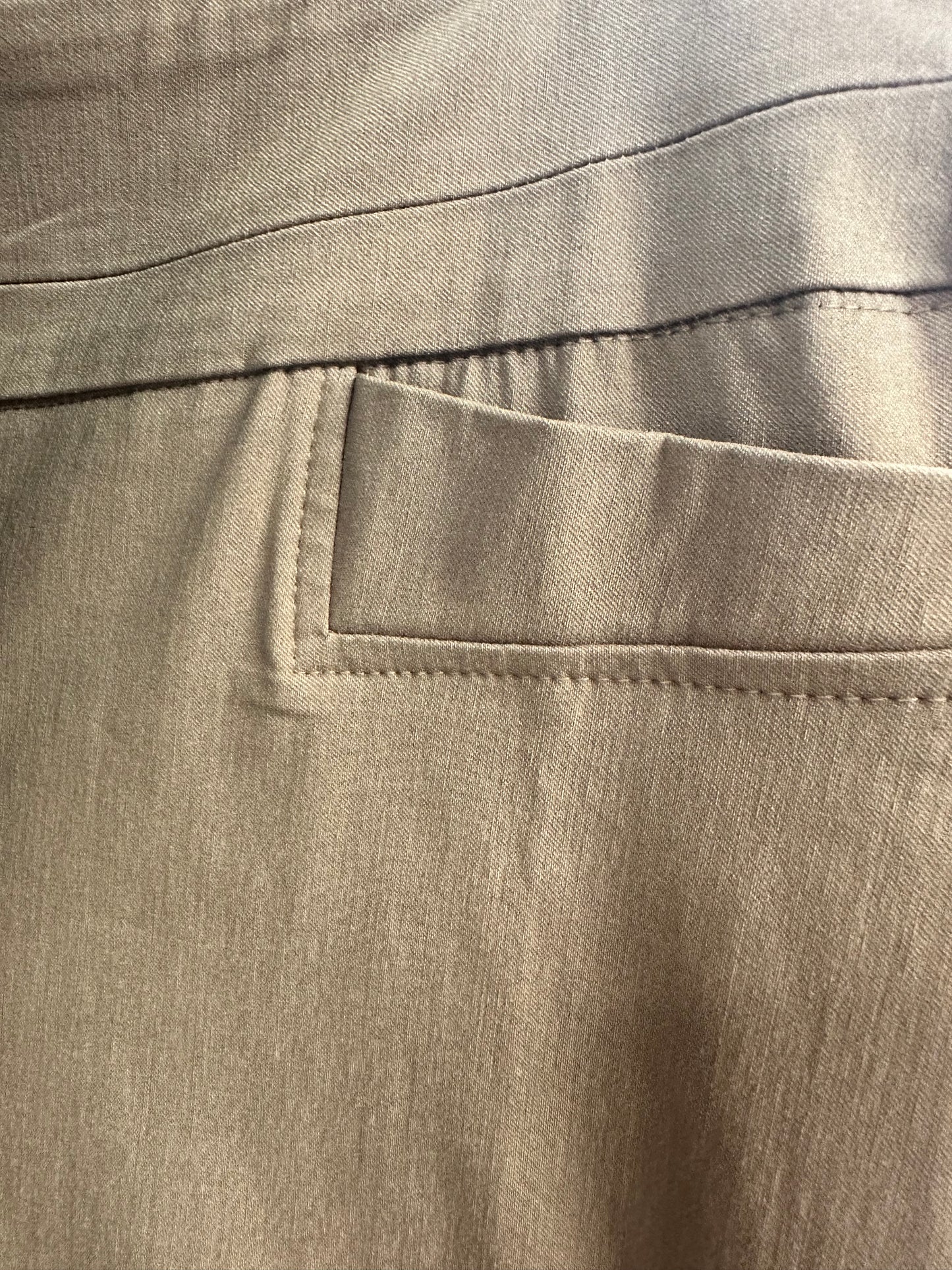 The perfect teacher pant