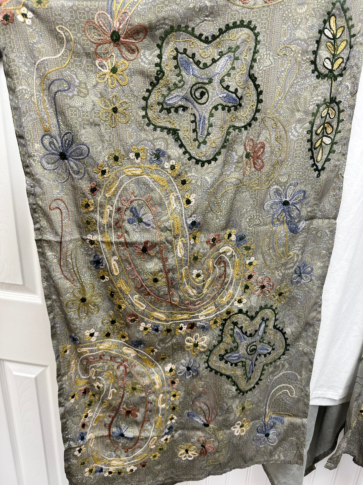 Grey paisley
