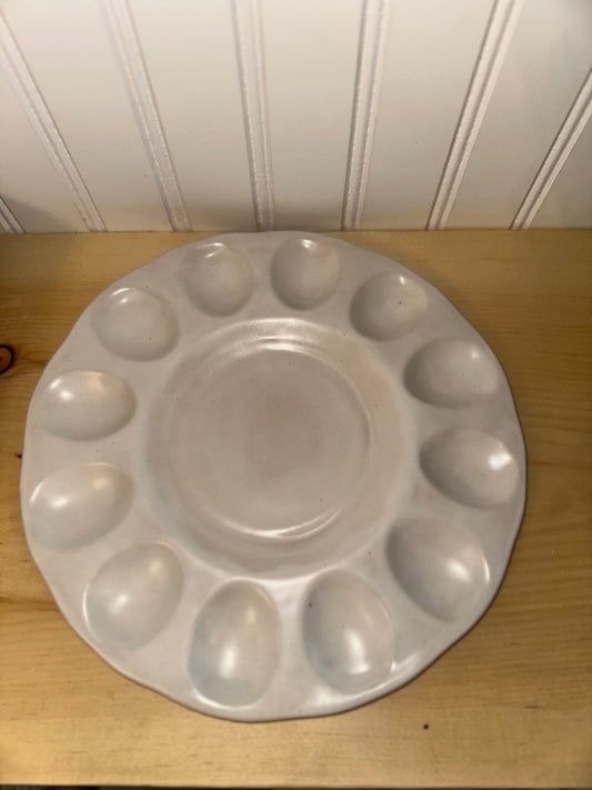 Cotton Row Egg Plate